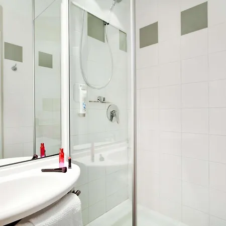 ibis Budget Clermont Ferrand Centre Montferrand-3